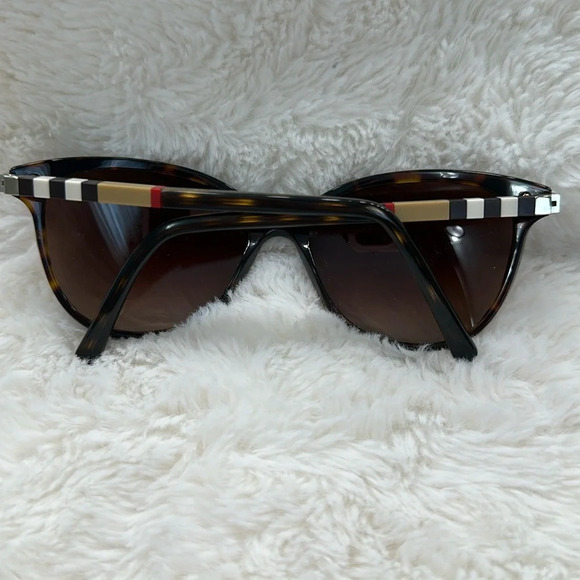 BURBERRY BE4216 SUNGLASSES BROWN GRADIENT - Picture 8 of 10